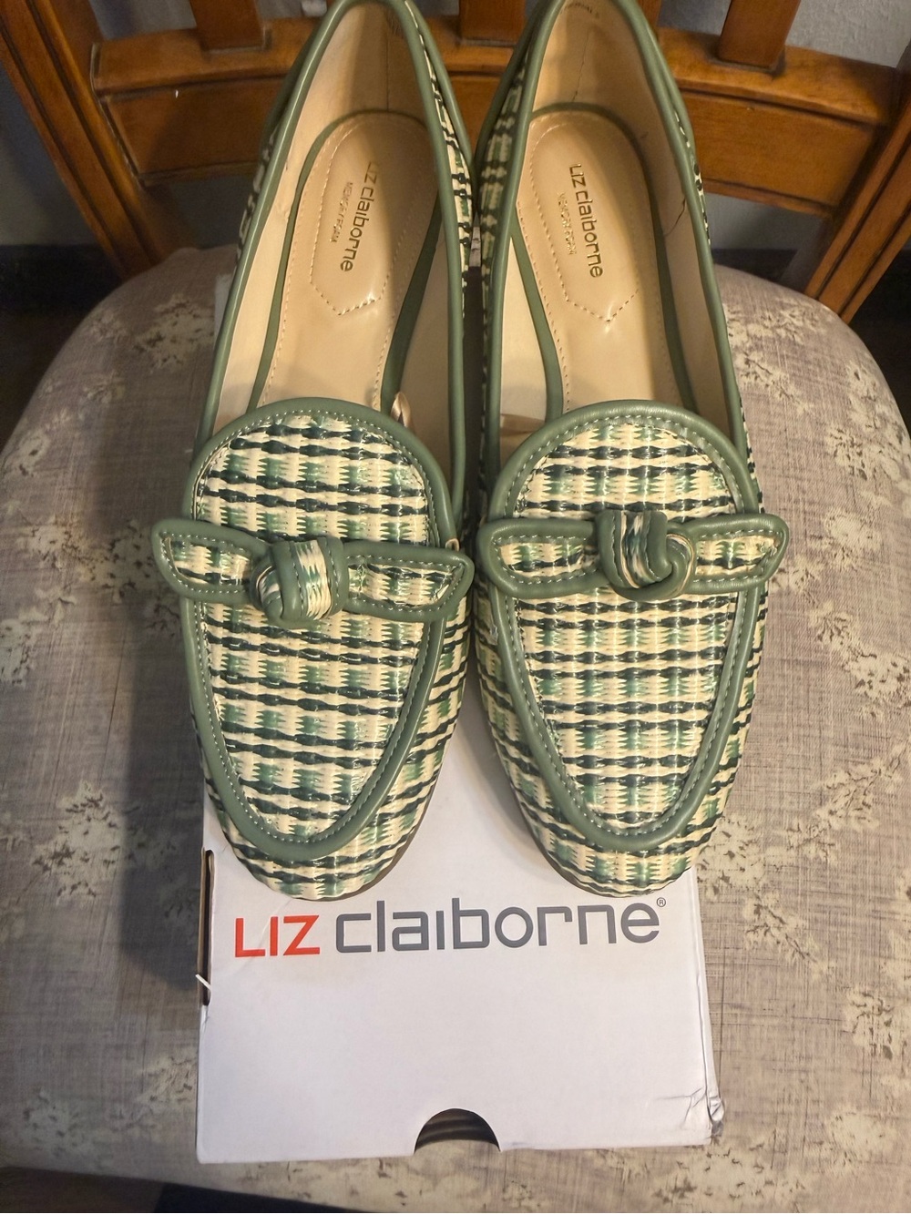 Liz Claiborne Green and Cream Woven Loafers